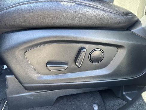 Used 2024 Ford Explorer ST-Line w/ Class IV Trailer Tow Package image 24