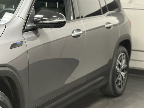 Certified 2023 Mercedes-Benz EQB 300 4MATIC image 9