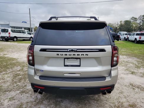 Used 2023 Chevrolet Suburban Z71 w/ Off-Road Capability Package AWD/4WD image 8
