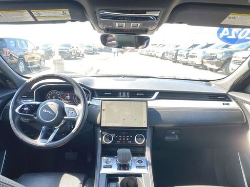 Used 2024 Jaguar F-PACE R-Dynamic S image 21