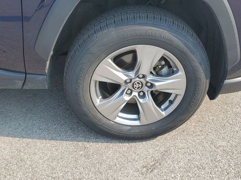 Certified 2024 Toyota RAV4 XLE AWD/4WD image 6
