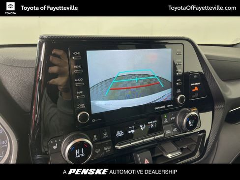 Used 2021 Toyota Highlander XSE image 29