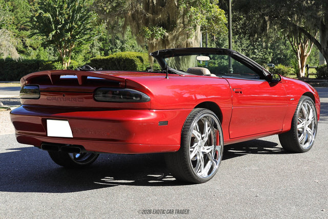 Used 2002 Chevrolet Camaro Z28 w/ SS Performance/Appearance Pkg RWD image 7