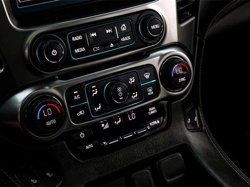 Used 2019 Chevrolet Tahoe LT image 23