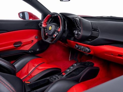 Used 2019 Ferrari 488 Spider image 48