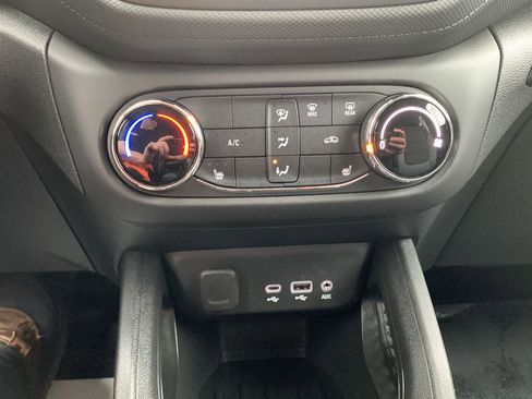 Used 2023 Chevrolet TrailBlazer LT image 26