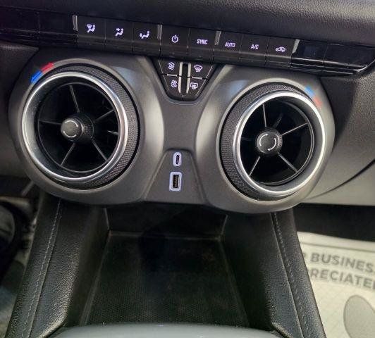 Used 2021 Chevrolet Blazer LT FWD image 20