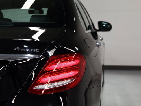 Used 2019 Mercedes-Benz E 300 E 300 image 14