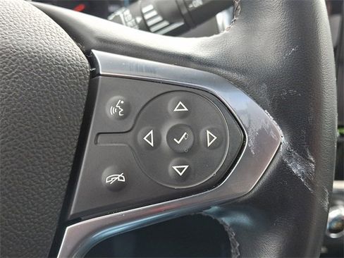 Used 2023 Chevrolet Traverse RS image 24