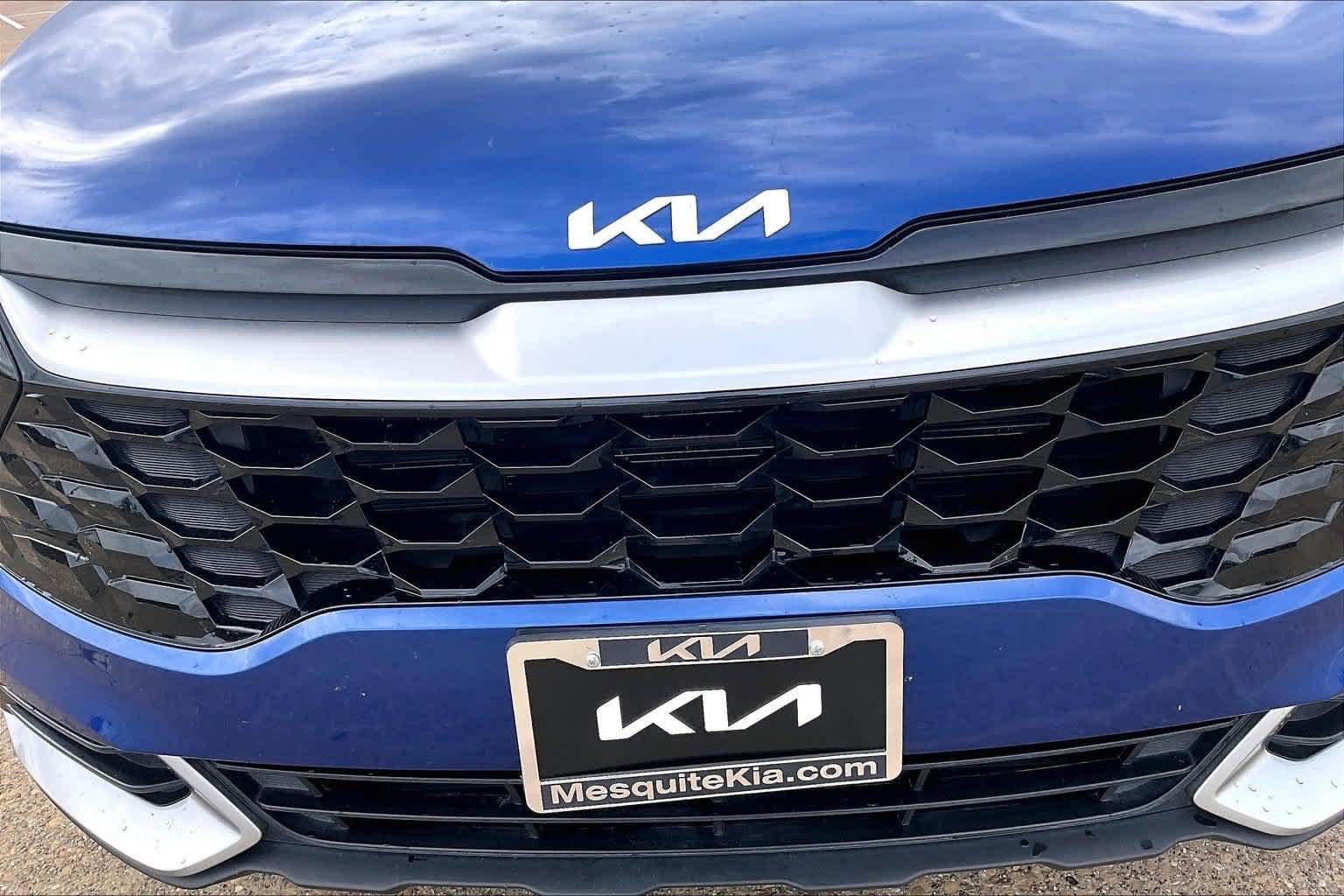 Certified 2025 Kia Sportage EX FWD image 30
