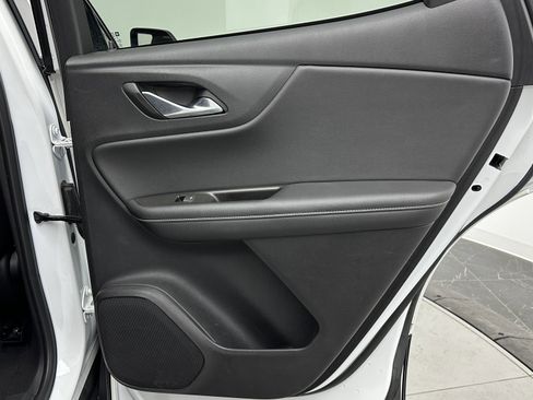 Used 2023 Chevrolet Blazer LT image 32