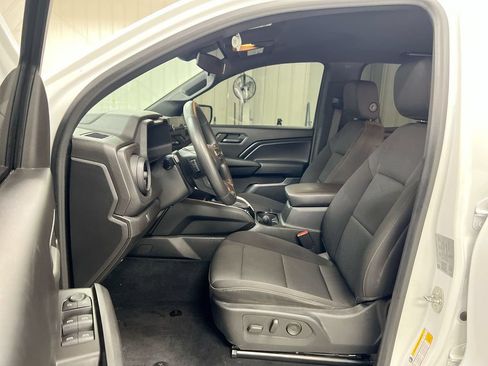 Used 2023 Chevrolet Colorado W/T w/ WT Convenience Package II AWD/4WD image 19