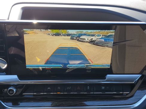 New 2025 GMC Sierra 1500 Elevation image 27