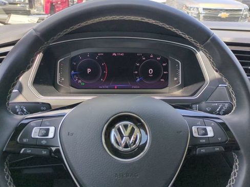 Used 2021 Volkswagen Tiguan S FWD image 33