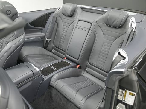 Used 2018 Mercedes-Benz S 560 Cabriolet image 17