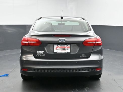 Used 2016 Ford Focus SE w/ Reverse Sensing Package image 7