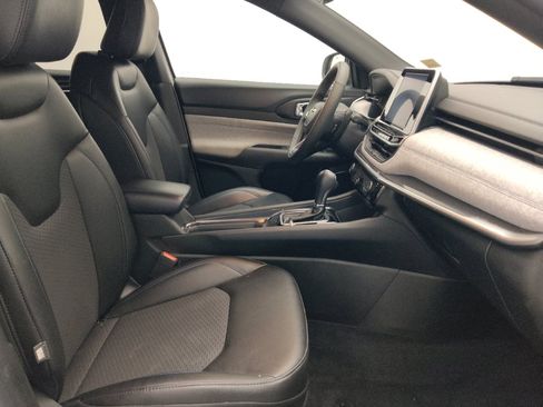 Used 2025 Jeep Compass Latitude AWD/4WD image 21