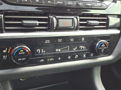 Certified 2024 Nissan Pathfinder Platinum image 18