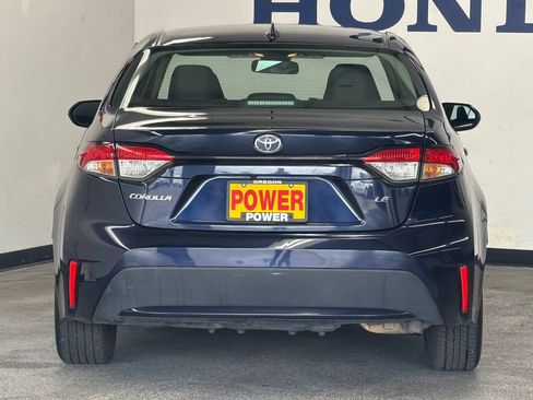 Used 2022 Toyota Corolla LE image 4