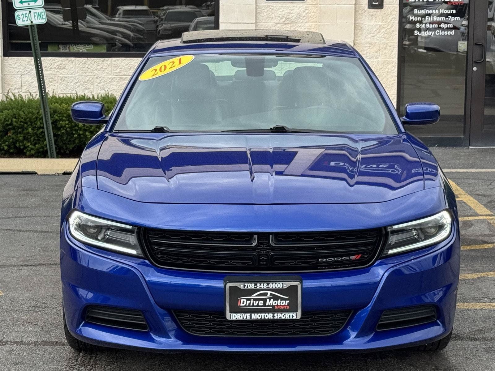 Used 2021 Dodge Charger SXT w/ Leather Interior Group RWD image 17