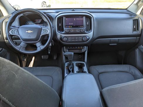 Used 2019 Chevrolet Colorado LT w/ LT Convenience Package image 17