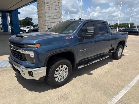 Used 2025 Chevrolet Silverado 2500 LT w/ Texas Edition AWD/4WD image 1