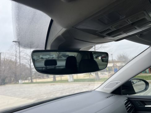 Certified 2020 Volkswagen Jetta SEL image 24