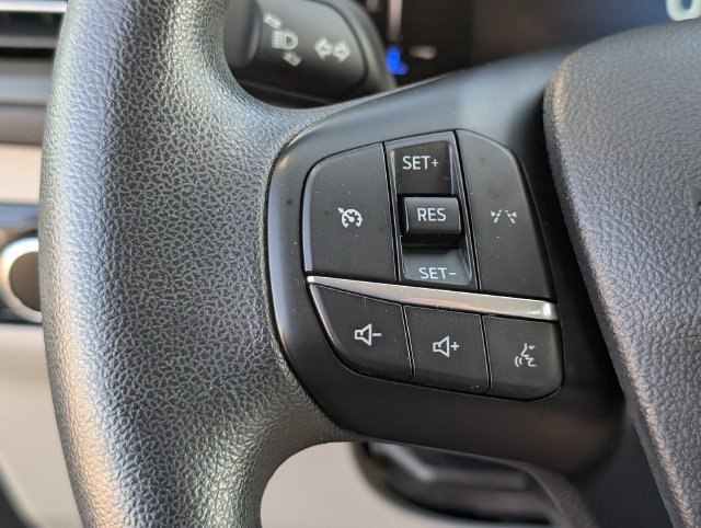 Used 2025 Ford Escape Active AWD/4WD image 24