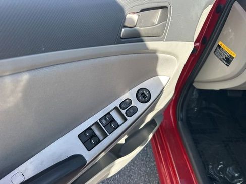 Used 2016 Hyundai Accent SE w/ Option Group 02 image 14