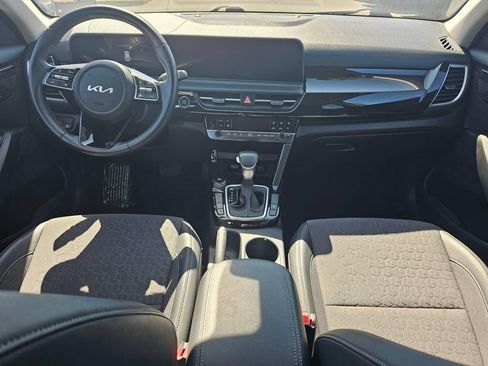 Used 2025 Kia Seltos S FWD image 18