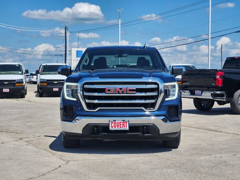 Used 2022 GMC Sierra 1500 SLE AWD/4WD image 2