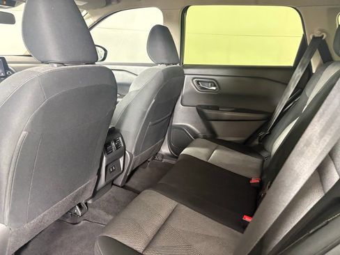 Used 2024 Nissan Rogue SV AWD/4WD image 40