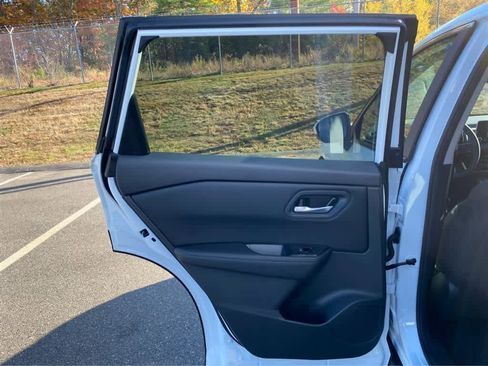 New 2026 Nissan Rogue SV w/ Cold Weather Package image 21