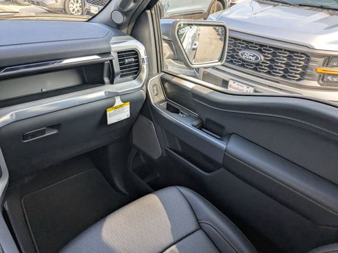 New 2025 Ford F150 Lariat w/ Equipment Group 501A Mid image 18