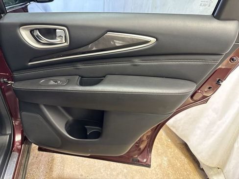 Used 2020 INFINITI QX60 Luxe w/ Essential Package image 29