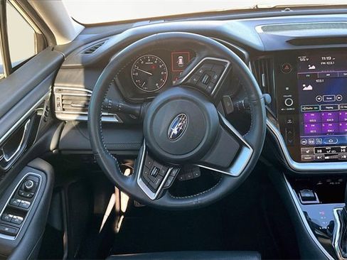 Used 2022 Subaru Outback Limited image 5