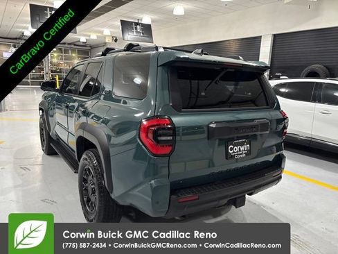Used 2025 Toyota 4Runner TRD Off-Road Premium AWD/4WD image 5