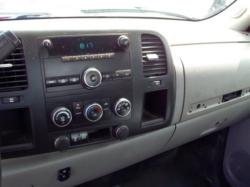 Used 2013 Chevrolet Silverado 3500 W/T w/ Snow Plow Prep Package AWD/4WD image 9