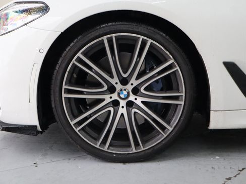 Used 2019 BMW 540i w/ M Sport Package image 12