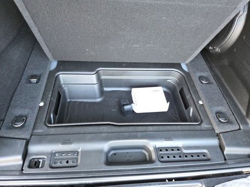 Used 2021 Jeep Wrangler Unlimited Islander w/ Uconnect 4C Nav & Sound Group image 44