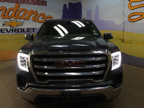 Used 2021 GMC Sierra 1500 SLE w/ X31 Off-Road Package AWD/4WD image 3
