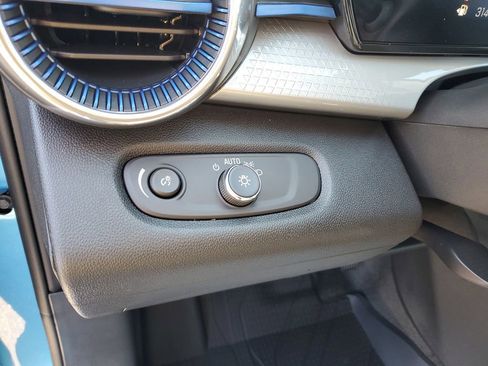 New 2026 Chevrolet Trax LT w/ Driver Confidence Package image 15