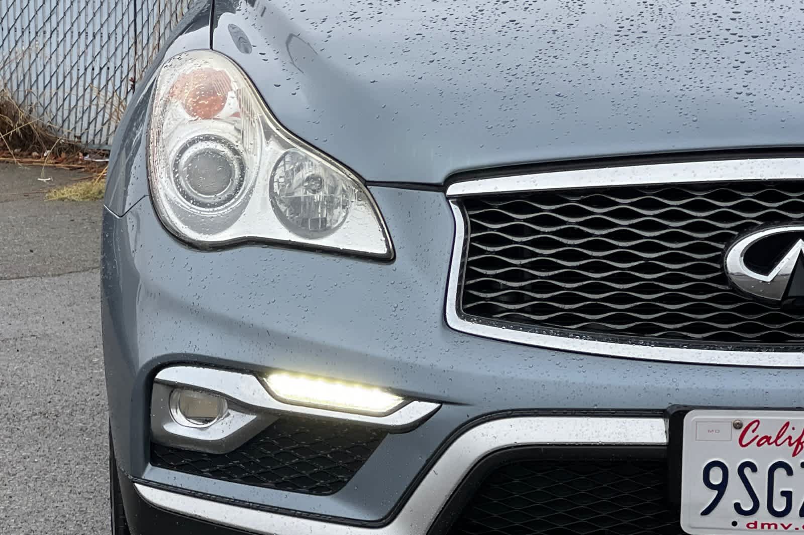Used 2017 INFINITI QX50 2WD w/ Premium Plus Package image 17