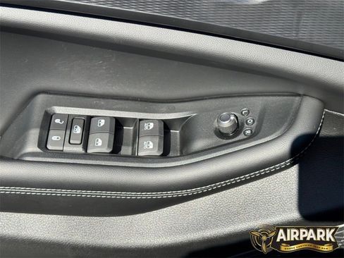 New 2025 Jeep Grand Cherokee Laredo image 19