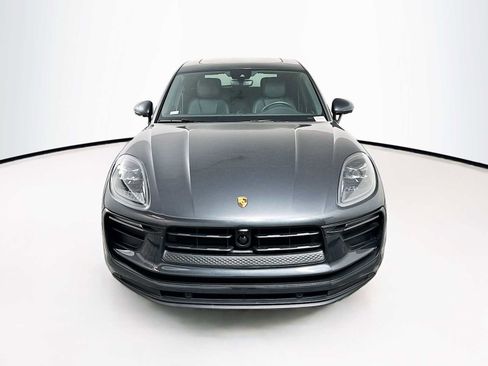 Used 2025 Porsche Macan image 6