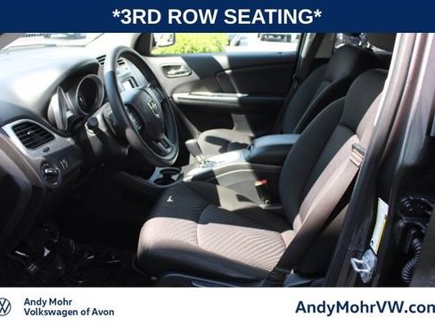 Used 2019 Dodge Journey SE FWD image 14
