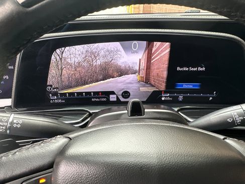 Used 2024 Cadillac Escalade ESV Sport w/ Touring Package image 18