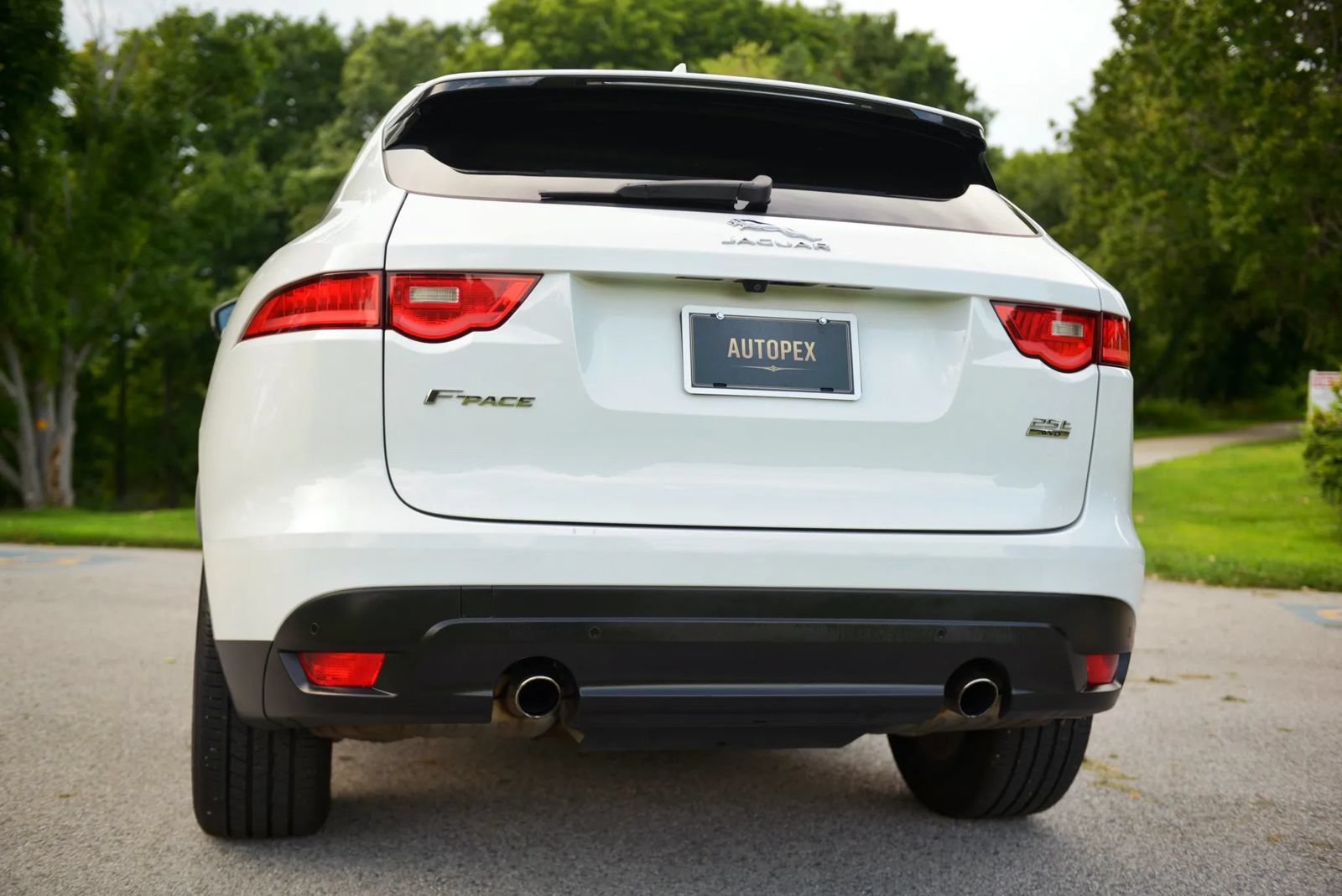 Used 2018 Jaguar F-PACE Premium AWD/4WD image 25