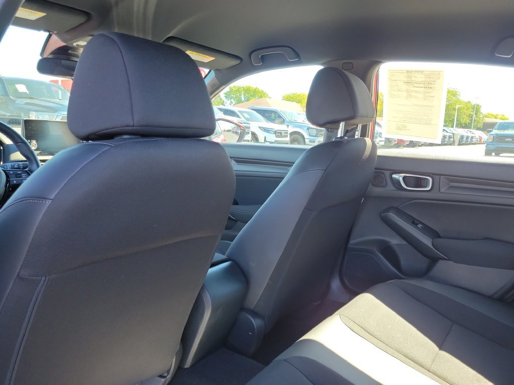 Used 2025 Honda Civic Sport image 16