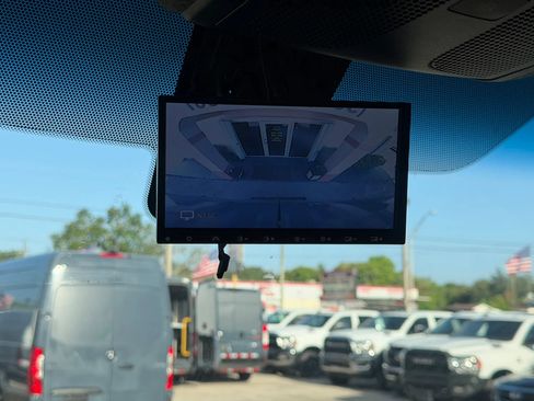 Used 2019 Mercedes-Benz Sprinter 170 image 15